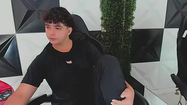 Dani cumboy online show from September 30, 2:33 pm