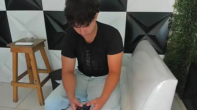 Dani cumboy online show from November 27, 1:35 pm