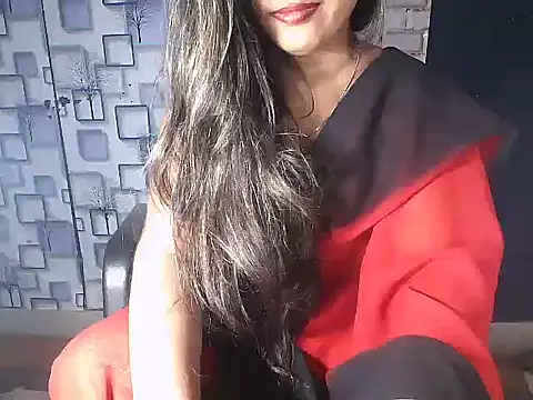 Hot Naina- online show from December 16, 7:54 pm