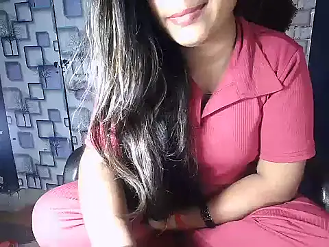 Hot Naina- online show from December 21, 6:12 pm