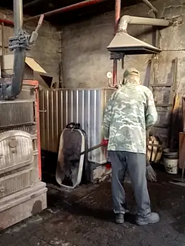 Snapshot of MityaXLoves chatting on November 24, 6:13 am MityaXLoves online show from November 24, 6:13 am