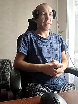 Snapshot of MityaXLoves chatting on December 3, 7:16 am MityaXLoves online show from December 3, 7:16 am