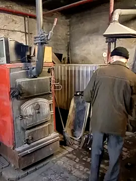 Snapshot of MityaXLoves chatting on December 14, 5:57 am MityaXLoves online show from December 14, 5:57 am