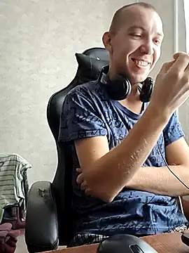 Snapshot of MityaXLoves chatting on December 17, 6:30 am MityaXLoves online show from December 17, 6:30 am