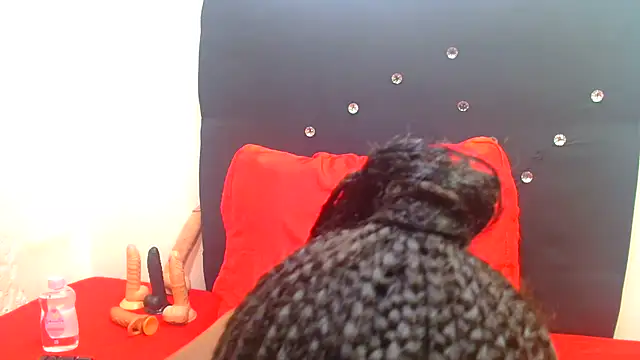 VANESAAMBER23 online show from March 7, 3:40 am