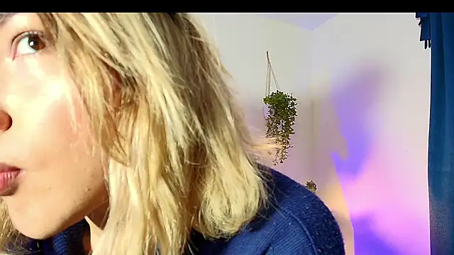 TomLondon  online show from September 30, 12:21 pm