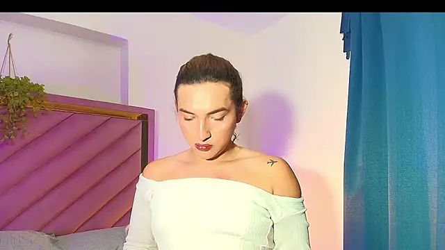 TomLondon  online show from October 28, 1:14 pm