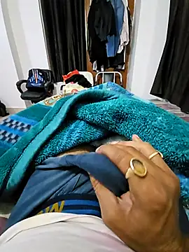 villagb12 online show from November 18, 5:39 pm