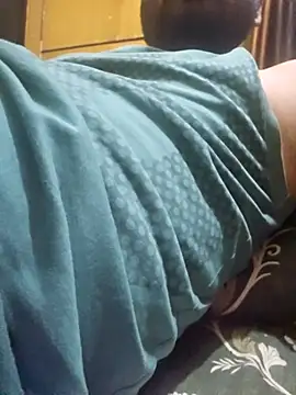 villagb12 online show from February 12, 6:25 pm