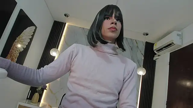 Snapshot of Tiff_Valentine chatting on January 25, 4:45 am Tiff Valentine online show from January 25, 4:45 am