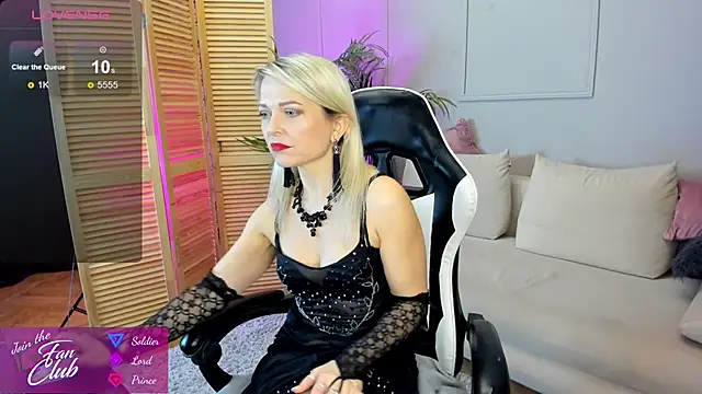 Gloria Lovely online show from December 6, 2:17 pm