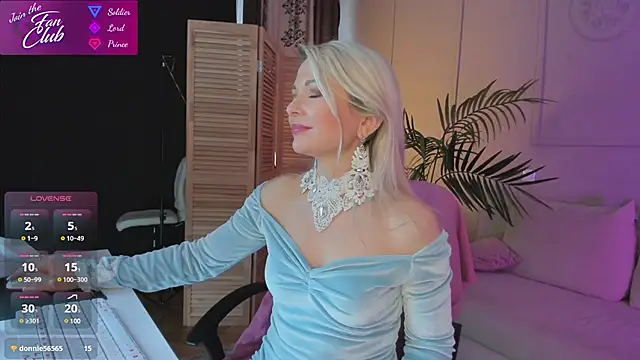 Gloria Lovely online show from March 14, 1:57 pm