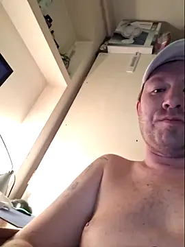 Csucsukahhh online show from February 9, 6:45 pm