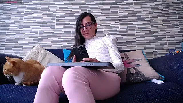 VioletaGomezCo online show from November 26, 3:02 pm