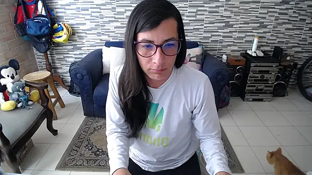 Snapshot of VioletaGomezCo chatting on April 7, 5:02 pm VioletaGomezCo online show from April 7, 5:02 pm
