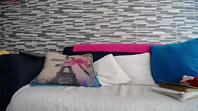 VioletaGomezCo online show from June 19, 4:44 pm