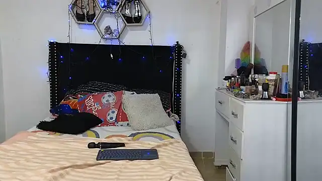 charlotte 077 online show from July 24, 3:37 am