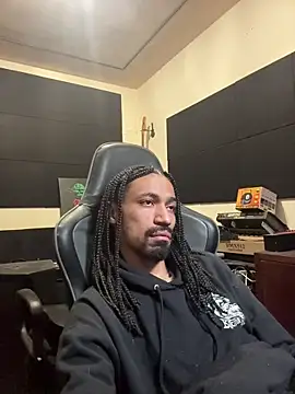 hotcamboy420 online show from December 19, 8:27 pm