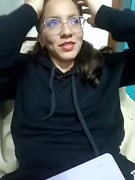 karlamorris  online show from December 31, 1:26 am