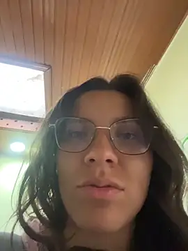 karlamorris  online show from June 30, 1:12 pm