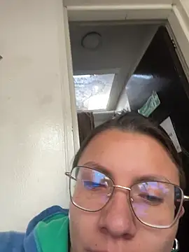 karlamorris  online show from July 24, 1:20 pm