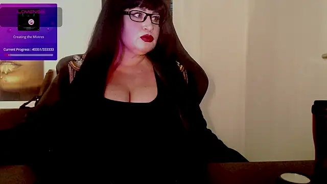 NannaGlossa online show from March 27, 3:45 pm