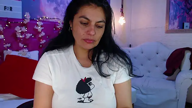 Lust Mom41 online show from December 17, 10:22 pm