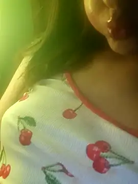 Snapshot of youka_tr chatting on June 24, 12:53 am youka tr online show from June 24, 12:53 am