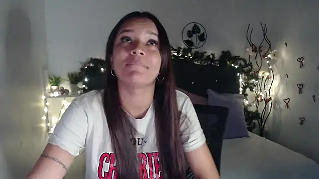 mia sweetdc online show from December 22, 9:09 pm
