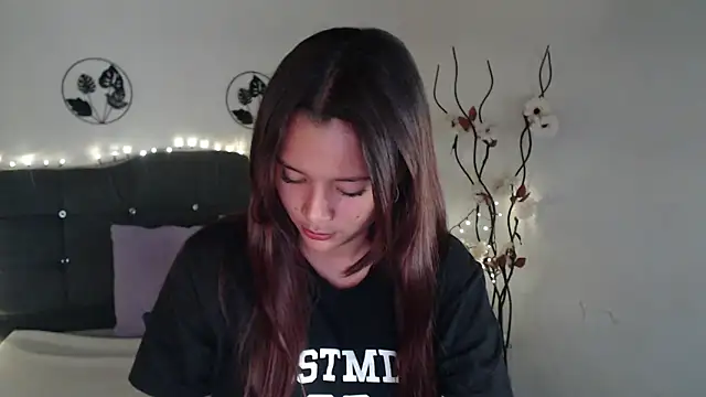 mia sweetdc online show from January 10, 7:54 pm