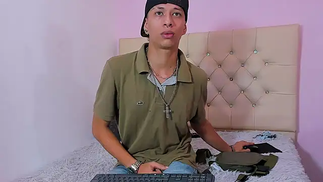 Ashley James online show from December 31, 12:46 pm
