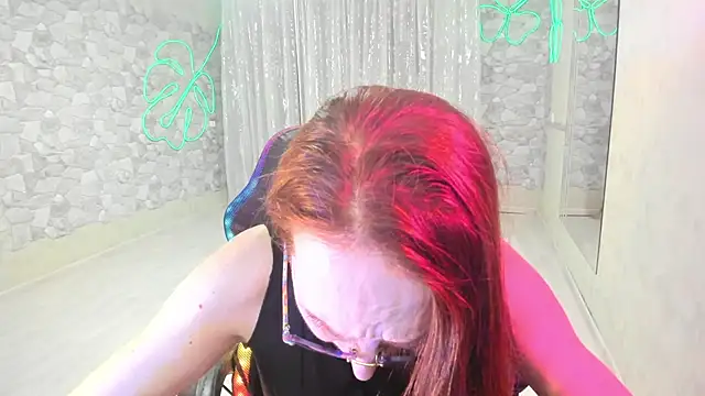 JessicaFamee online show from October 18, 11:38 pm