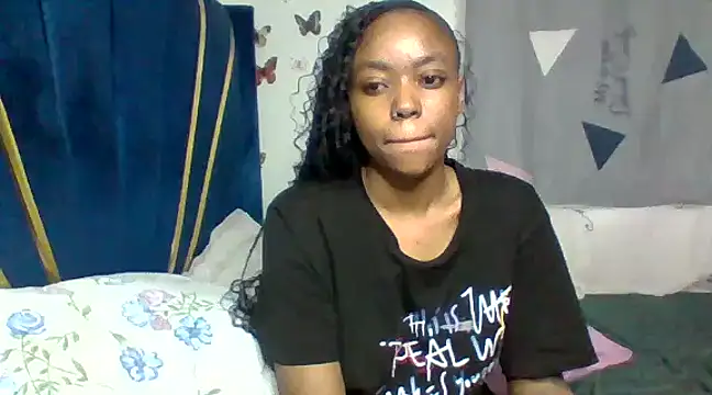 Snapshot of _crystal_princesss chatting on February 11, 4:11 am  crystal princesss online show from February 11, 4:11 am