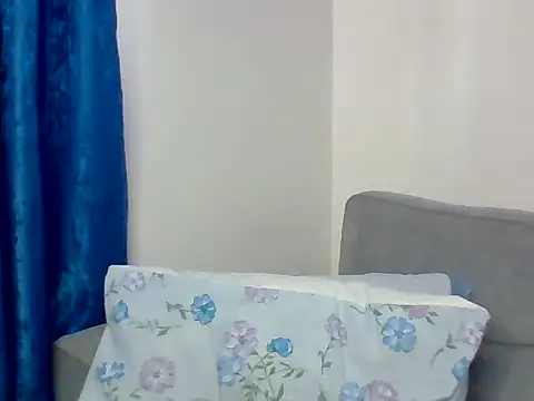 Snapshot of _crystal_princesss chatting on September 17, 11:45 am  crystal princesss online show from September 17, 11:45 am