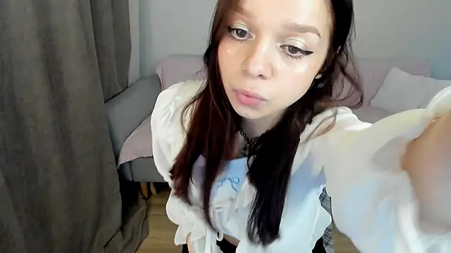 crystal lilith online show from June 21, 8:55 pm