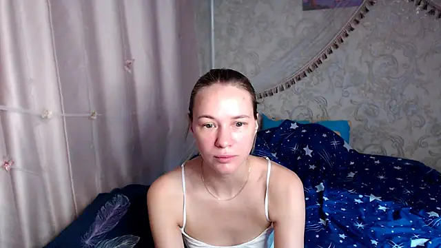 Snapshot of leila_bambi_ chatting on July 27, 4:03 pm leila bambi online show from July 27, 4:03 pm