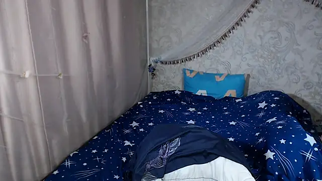 Snapshot of leila_bambi_ chatting on July 28, 8:52 pm leila bambi online show from July 28, 8:52 pm