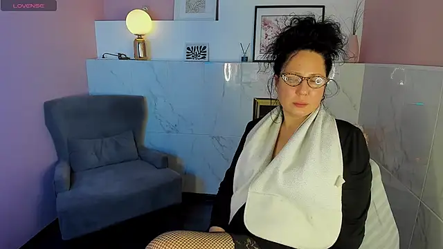 Snapshot of Anita_Muse chatting on December 23, 4:22 am Anita Muse online show from December 23, 4:22 am