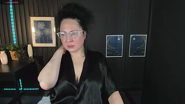 Snapshot of Anita_Muse chatting on January 4, 1:42 pm Anita Muse online show from January 4, 1:42 pm