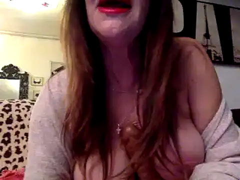 Snapshot of gildamilf chatting on December 27, 6:53 pm gildamilf online show from December 27, 6:53 pm