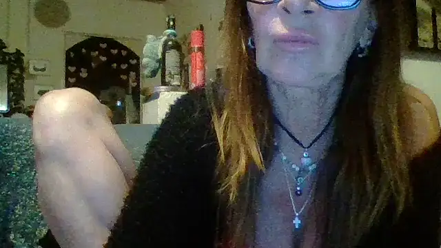 gildamilf online show from May 6, 7:08 pm