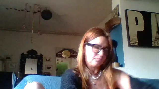 gildamilf online show from May 10, 1:49 pm