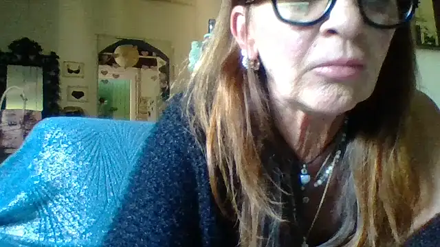 gildamilf online show from May 15, 2:35 pm