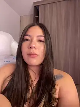 Latina vanessa online show from February 11, 1:10 am