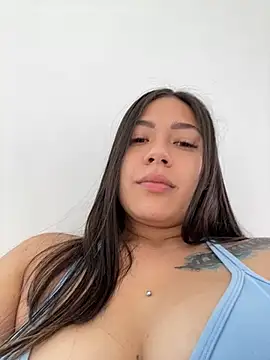 Latina vanessa online show from March 21, 9:45 pm