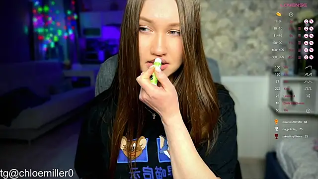 ChloeMillerMeow online show from January 19, 7:26 pm