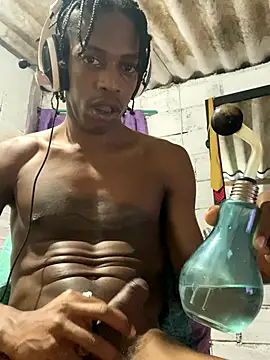 Larry-n-clouds online show from November 24, 3:28 am