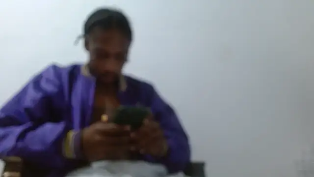 Snapshot of Larry-n-clouds chatting on February 20, 12:38 pm Larry-n-clouds online show from February 20, 12:38 pm