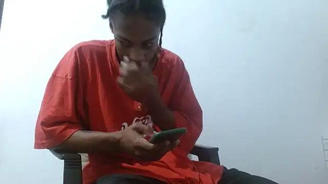 Snapshot of Larry-n-clouds chatting on February 21, 12:06 pm Larry-n-clouds online show from February 21, 12:06 pm