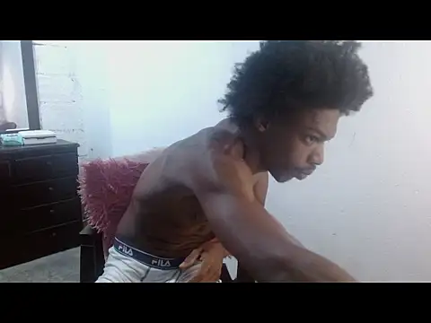 Larry-n-clouds online show from May 31, 9:05 am